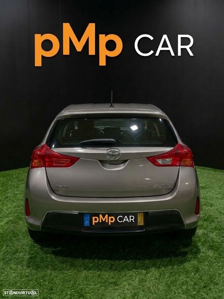 Toyota Auris 1.4 D-4D ACtive - 2