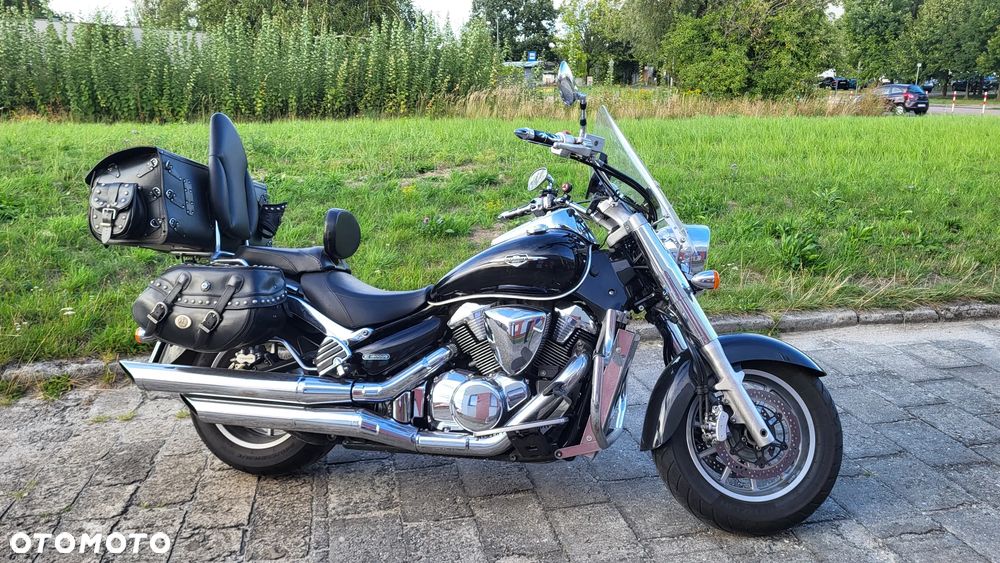 Suzuki Intruder - 1