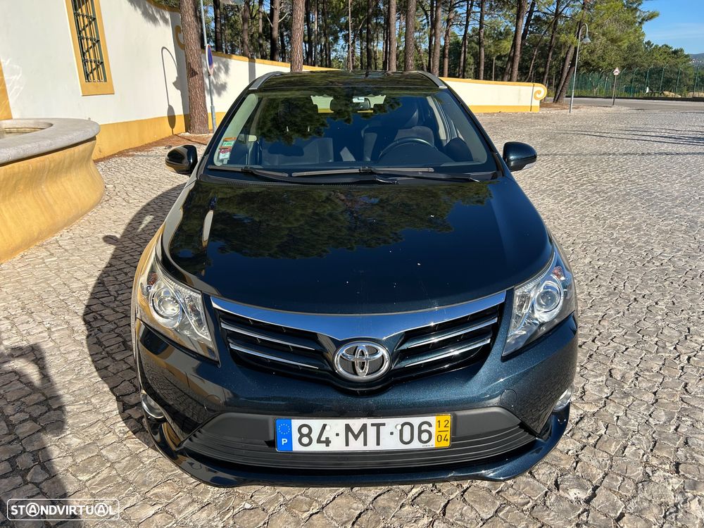 Toyota Avensis SW 2.0 D-4D Luxury - 27