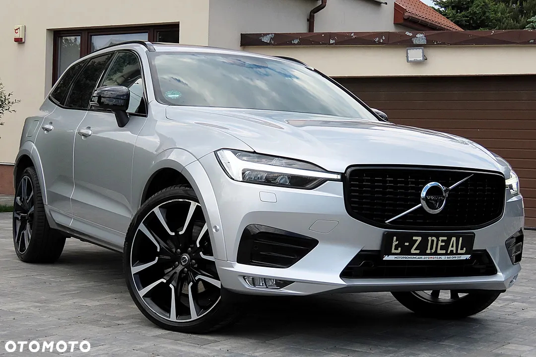 Volvo XC 60 B5 D AWD Ultimate Dark - 4