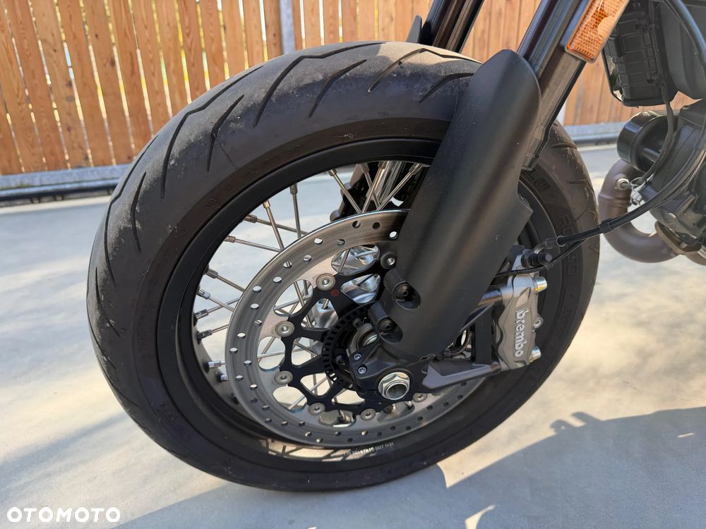 Ducati Scrambler - 12