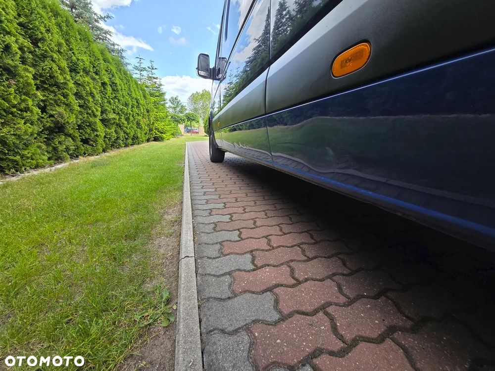 Mercedes-Benz Sprinter - 23