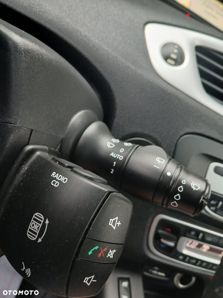 Renault Scenic - 31