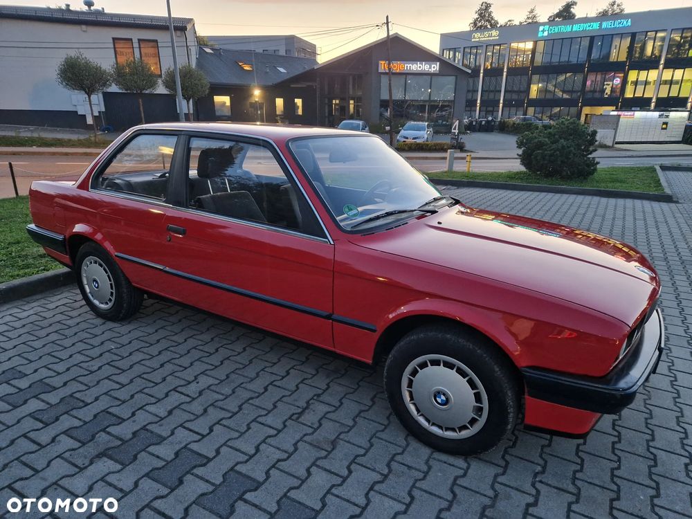 BMW Seria 3 316i - 5