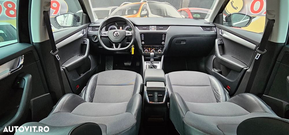 Skoda Octavia Combi Diesel 1.6 TDI DSG Style - 9