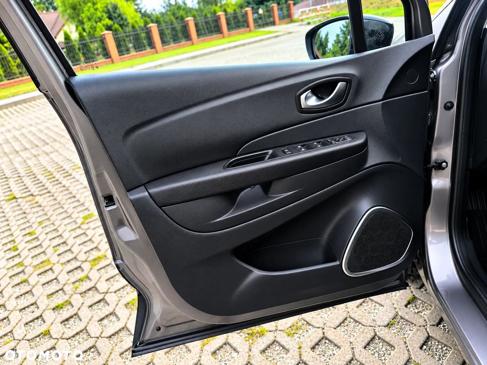 Renault Captur 1.2 Energy TCe Limited - 22