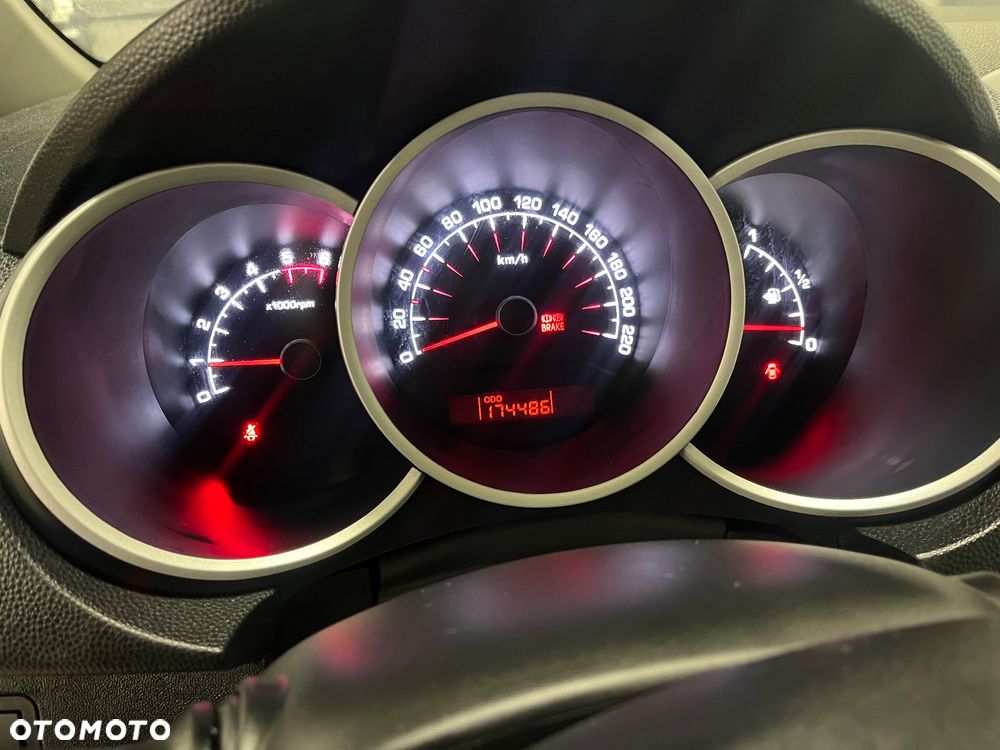 Kia Venga 1.6 CRDi XL - 13