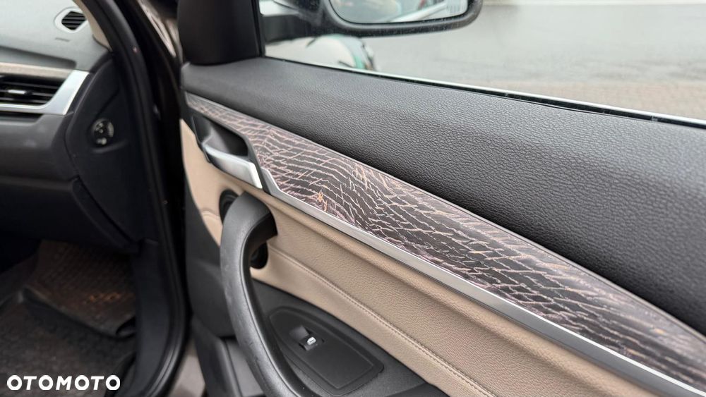 BMW X1 - 8