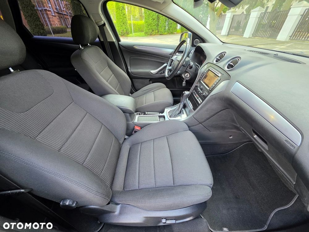 Ford Mondeo 2.0 TDCi Business Edition - 32