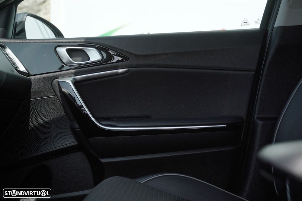 Kia XCeed 1.6 GDi PHEV Drive - 31