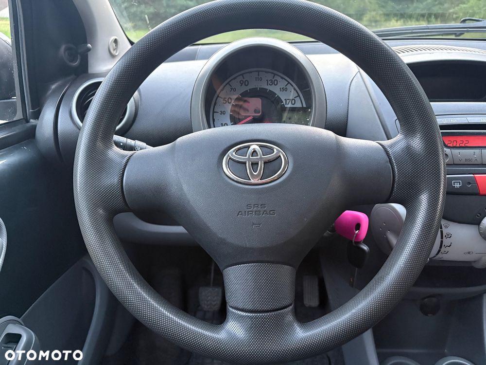 Toyota Aygo 1.0 VVT-i Sol EU5 - 12