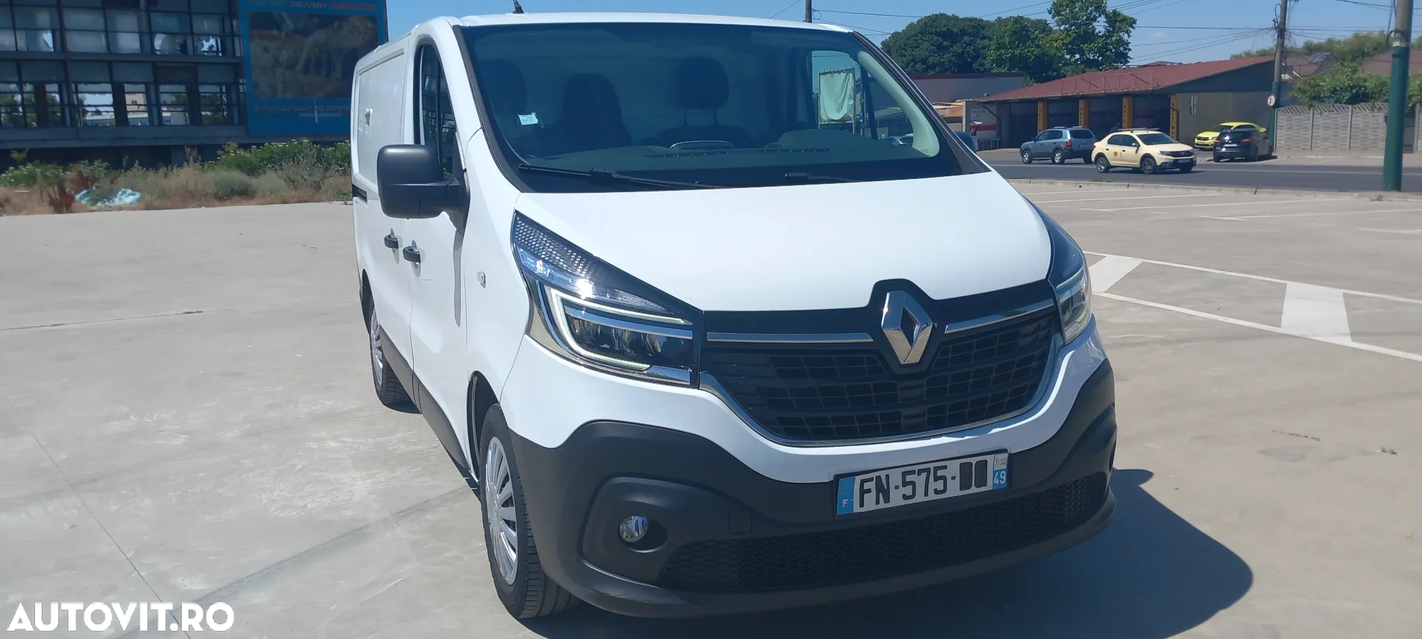Renault Trafic - 18