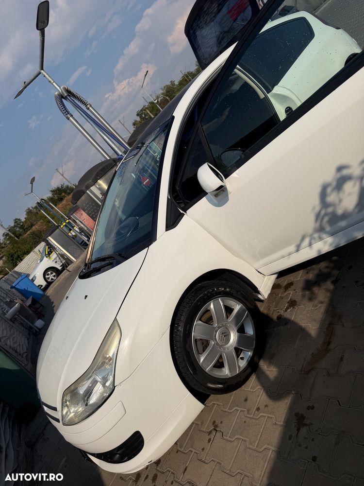 Citroën C4 2.0 HDi 16V VTR PACK - 8