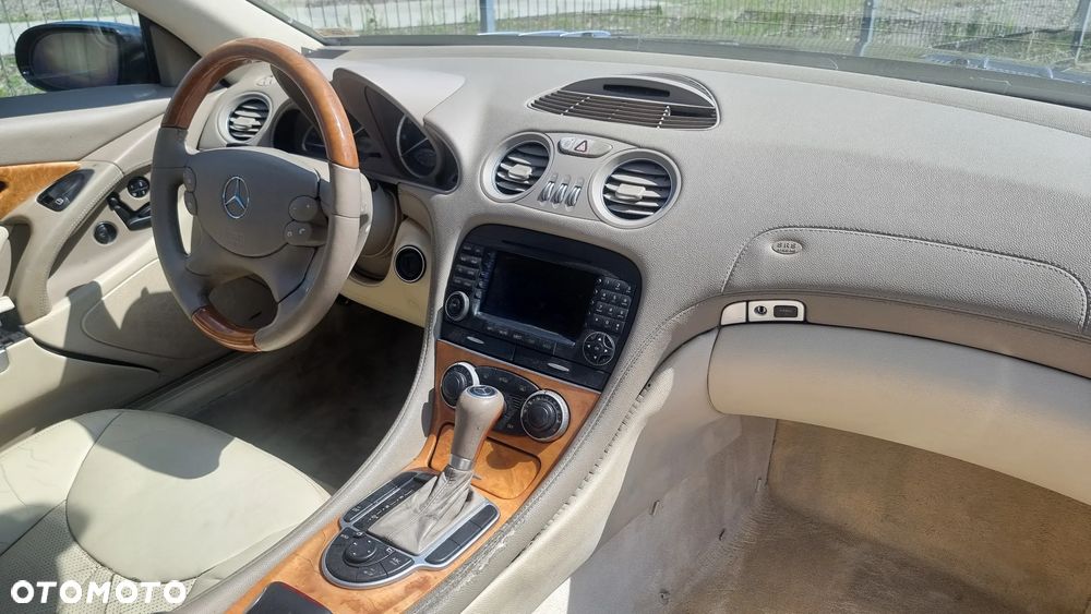 Mercedes-Benz SL - 10