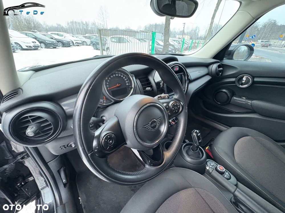 MINI Cooper Seven Chili - 18