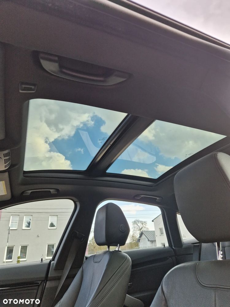 BMW 3GT 335i xDrive M Sport - 18