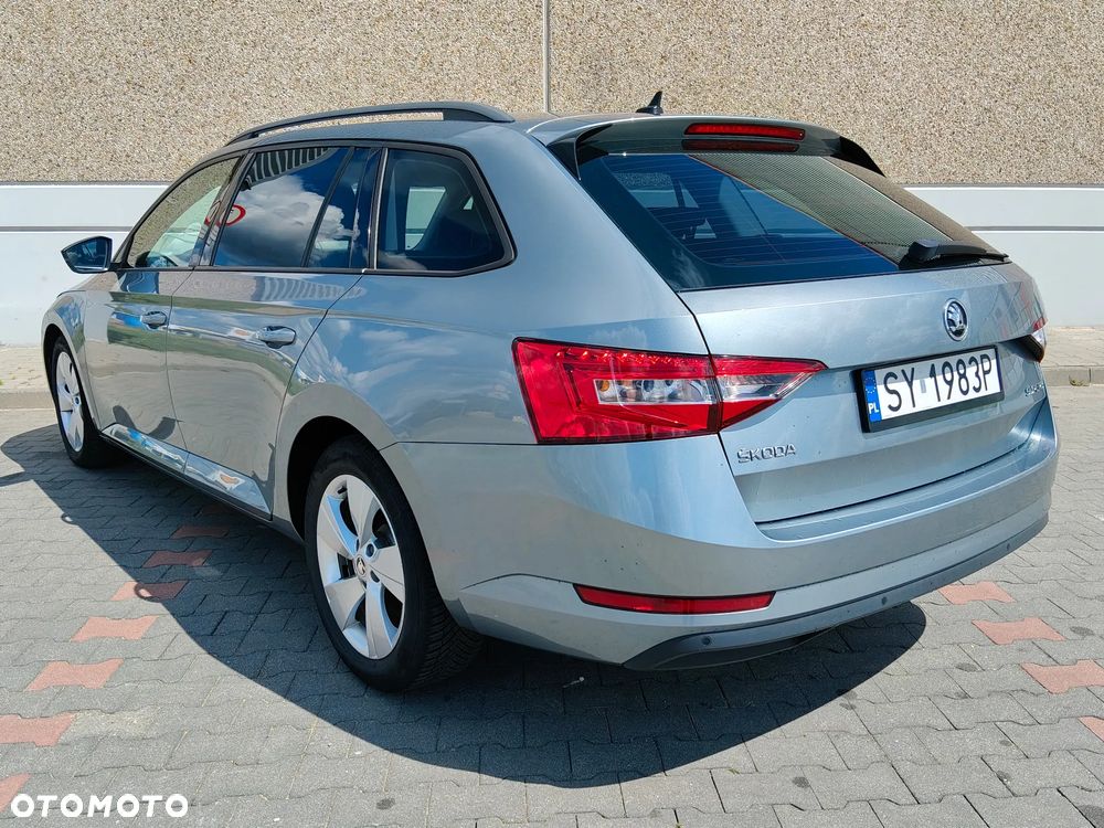 Skoda Superb 1.6 TDI DSG Ambition - 14