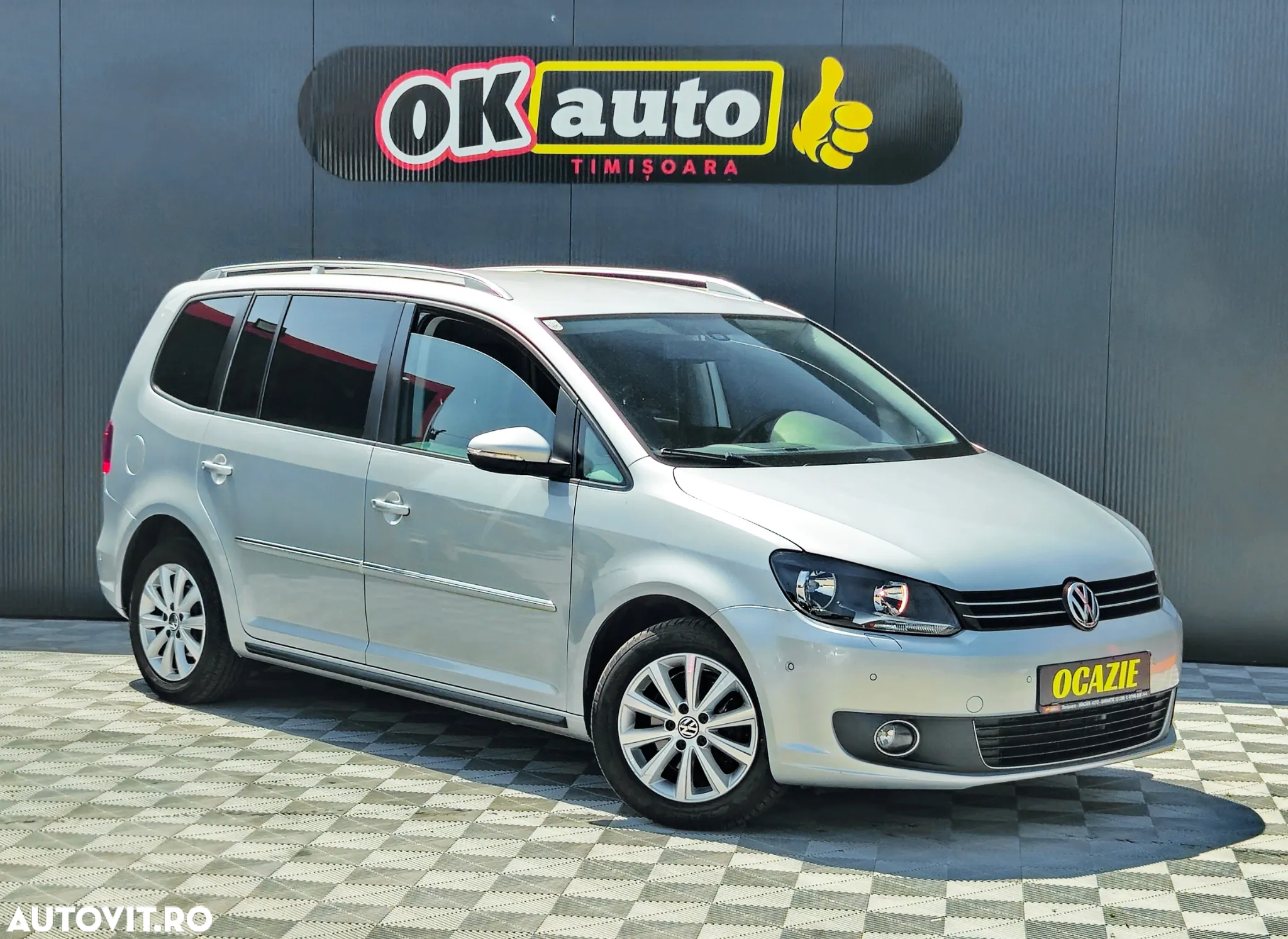 Volkswagen Touran - 2