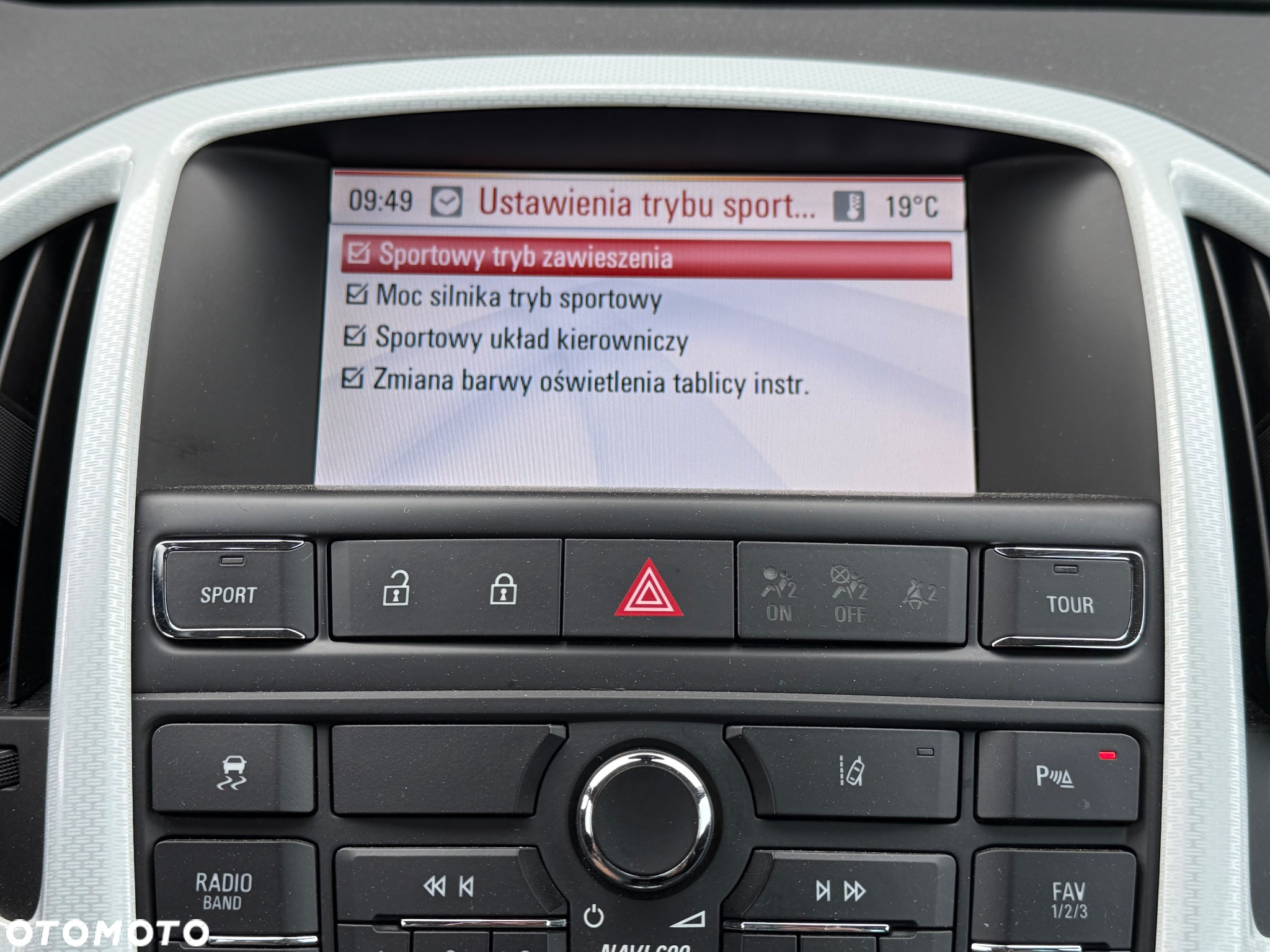 Opel Astra GTC 1.6 Turbo Innovation - 15