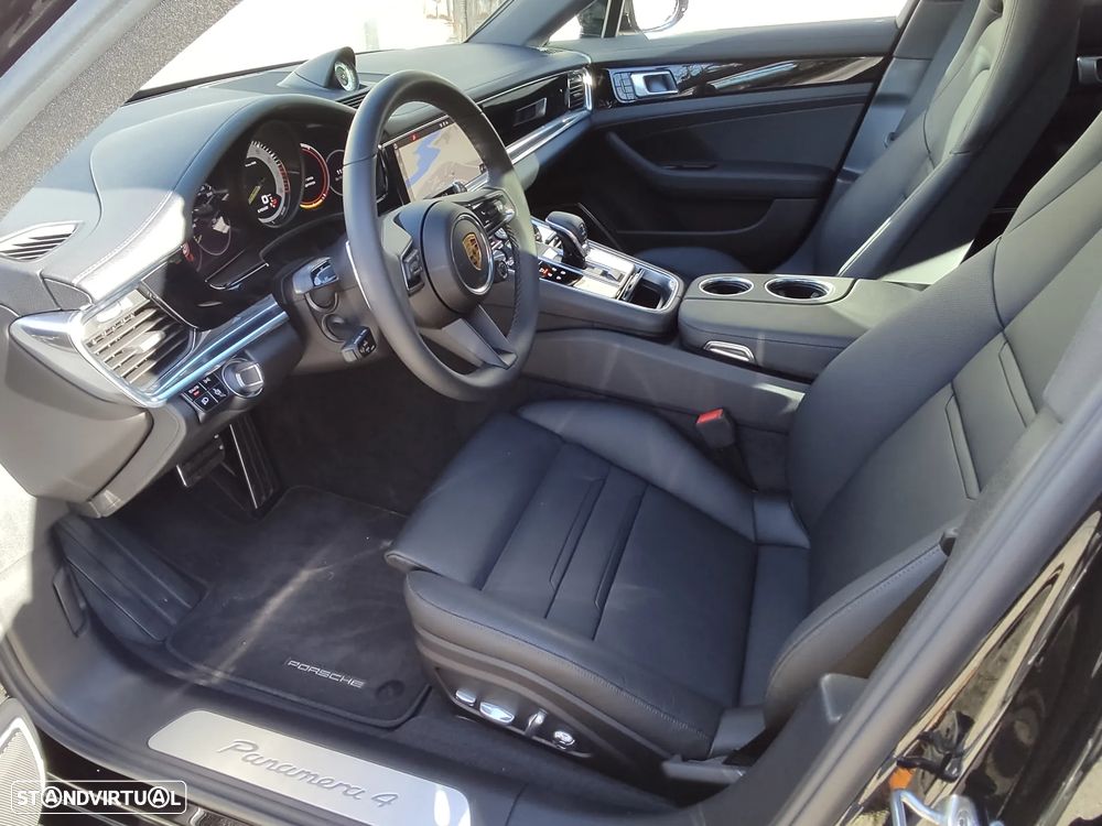Porsche Panamera 4 E-Hybrid - 6