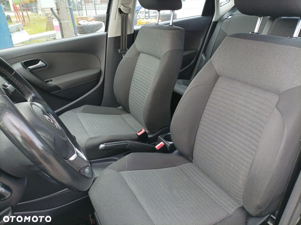 Volkswagen Polo 1.4 Highline - 17