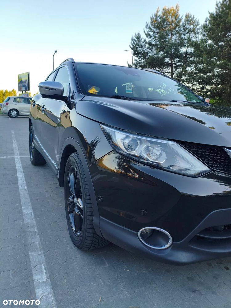 Nissan Qashqai 1.6 DCi 4x4 Black Edition EU6 - 11