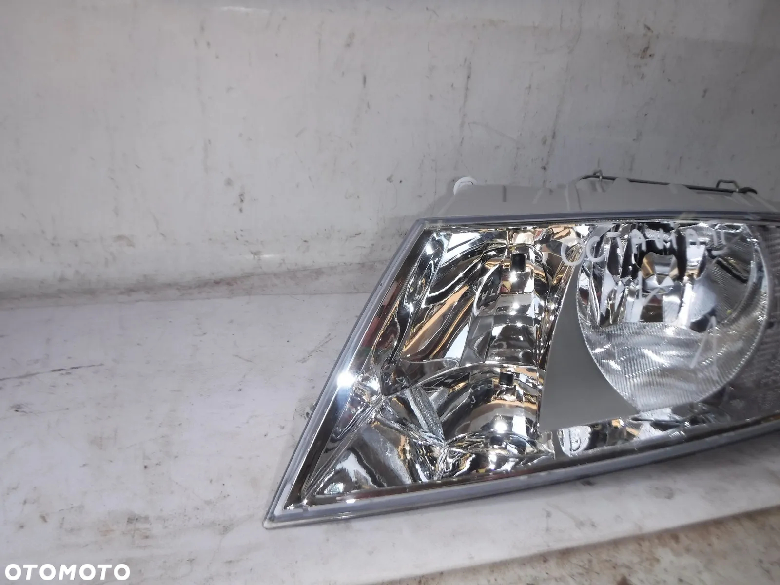 skoda octavia ii 2 lampa przód lewa przednia - 2