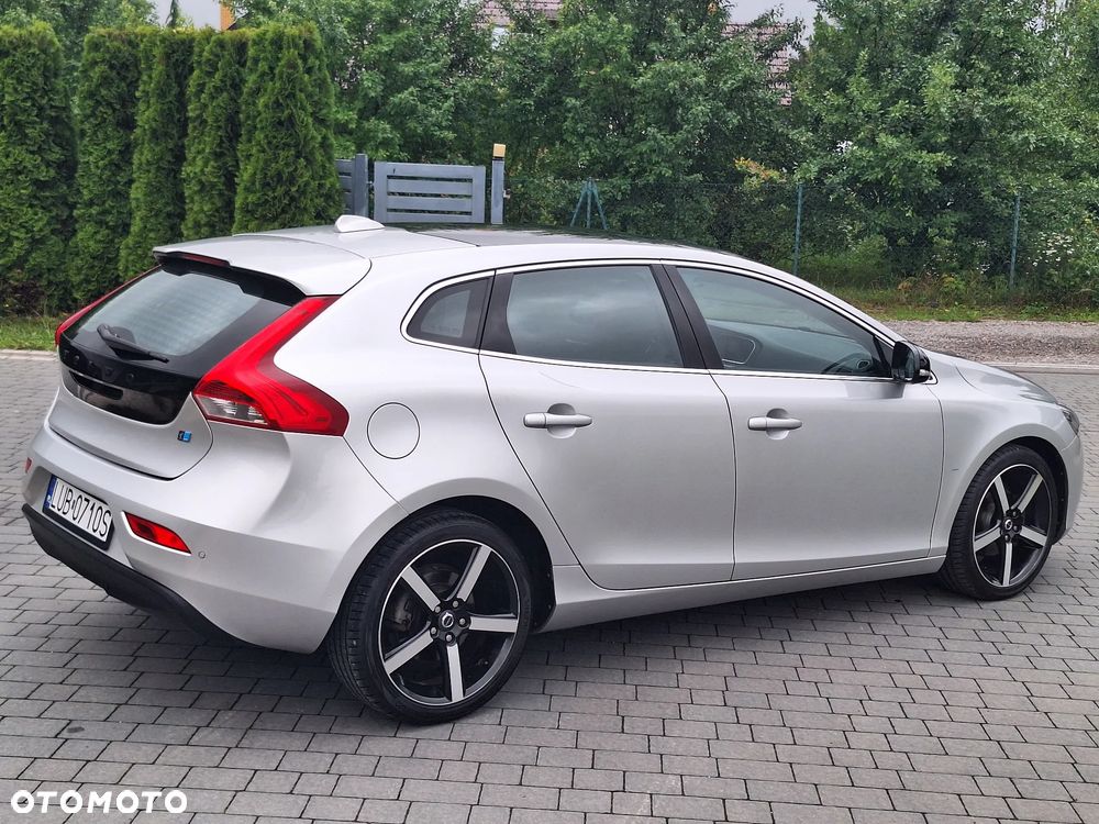 Volvo V40 D2 Momentum - 5