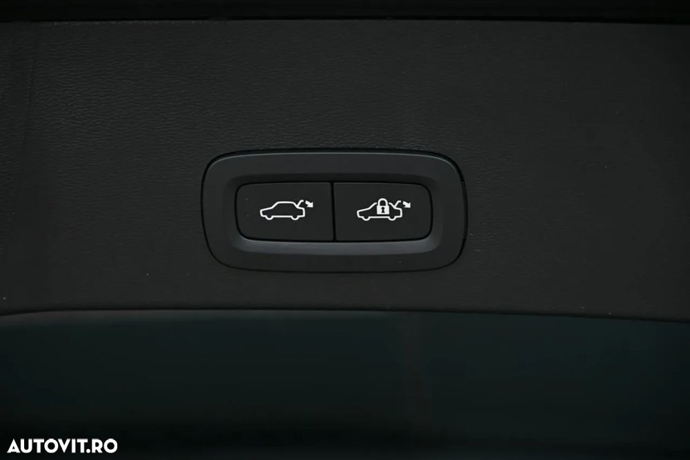 Volvo XC 40 T5 AWD Geartronic Inscription - 34