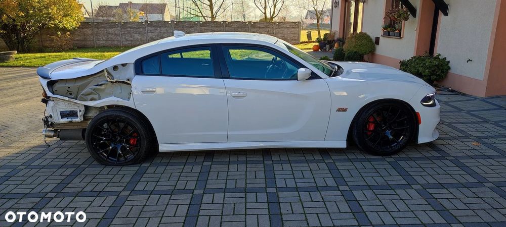 Dodge Charger 6.4 Scat Pack - 4