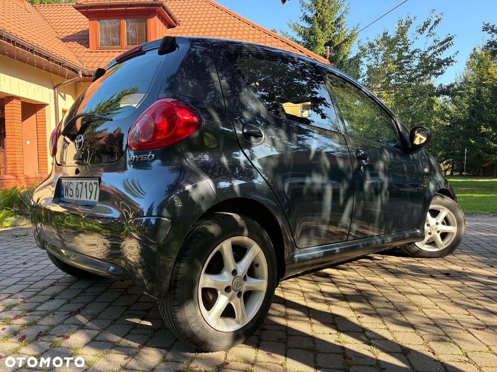 Toyota Aygo - 8