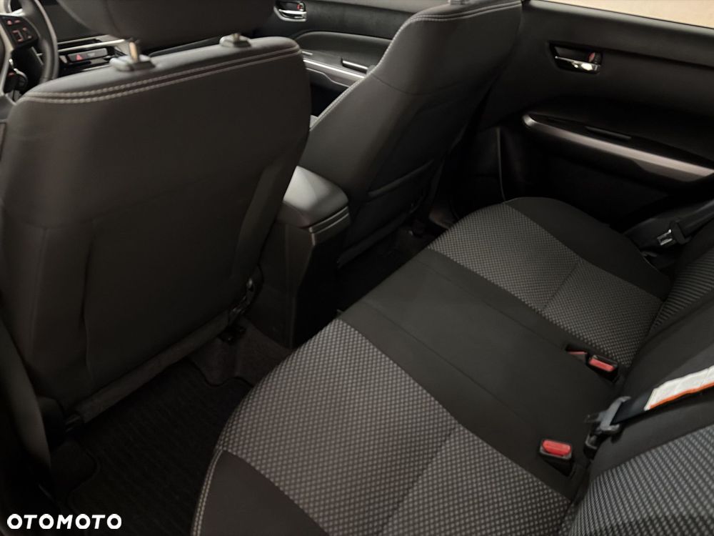 Suzuki Vitara 1.4 Boosterjet SHVS Premium 2WD - 11