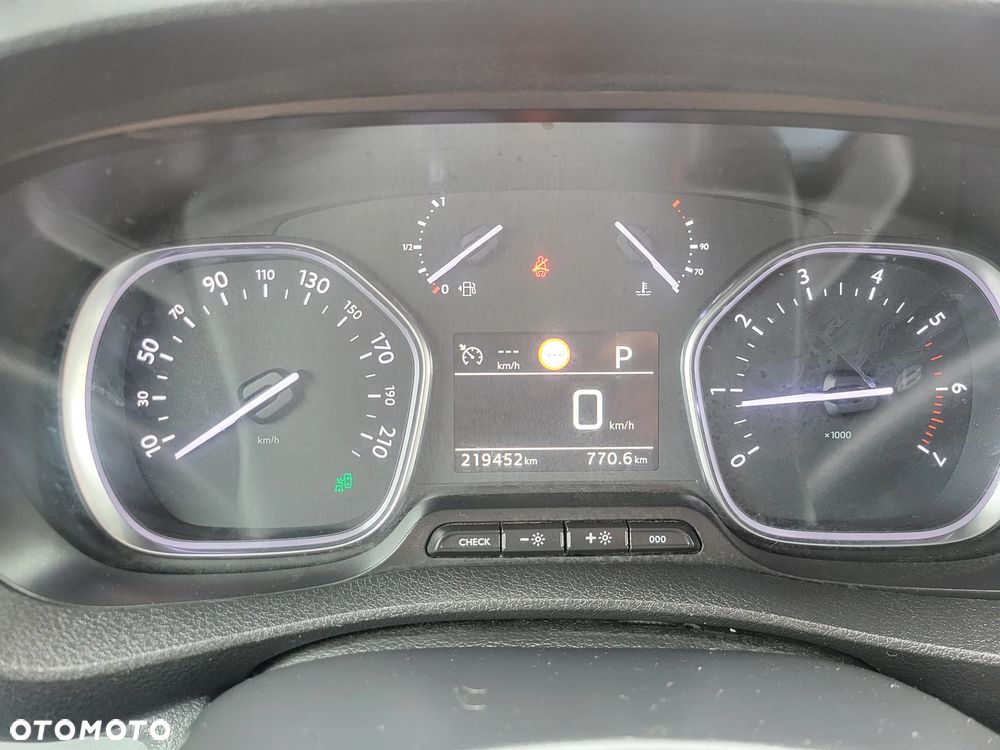 Peugeot Expert - 23