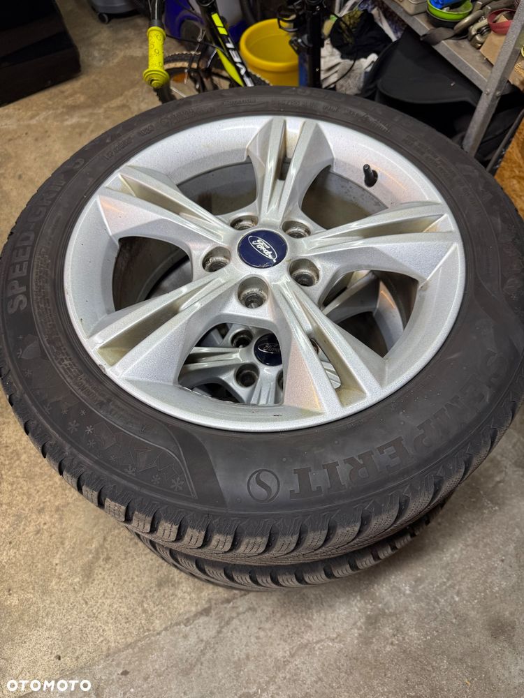 Ford Focus - 37
