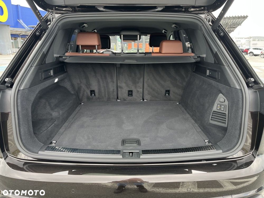 Volkswagen Touareg - 18