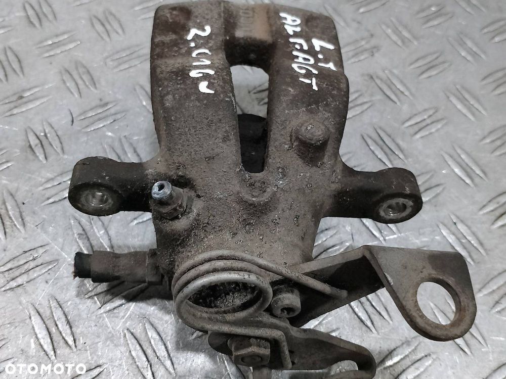 ZACISK HAMULCOWY LEWY TYŁ ALFA ROMEO GT 2.0 16V - 4