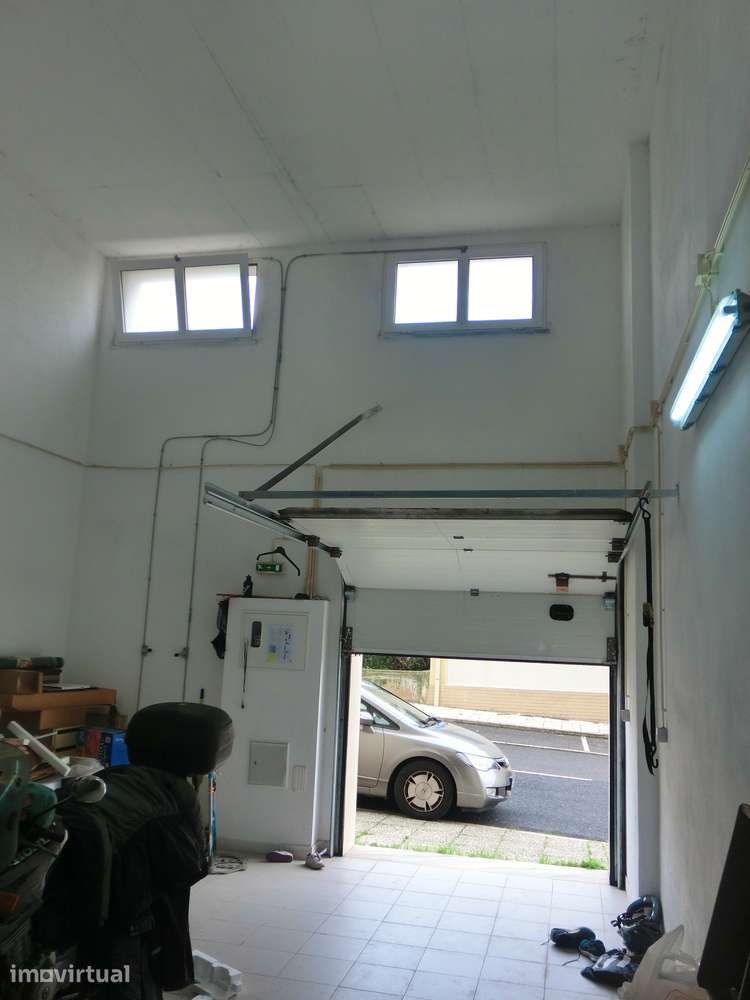Box=Armazém 62m² Carnaxide =700m da A5 [PD=5.2m =DUPLEX] Direto à Rua! - Grande imagem: 3/9