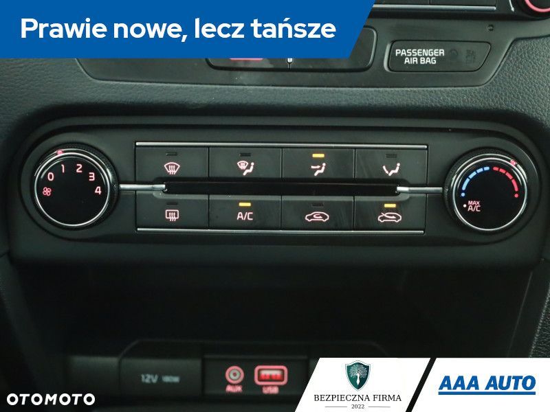 Kia Ceed - 13