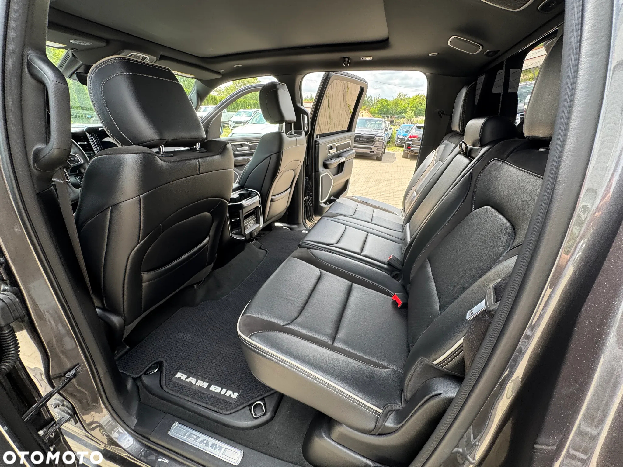 RAM 1500 Crew Cab Laramie - 22