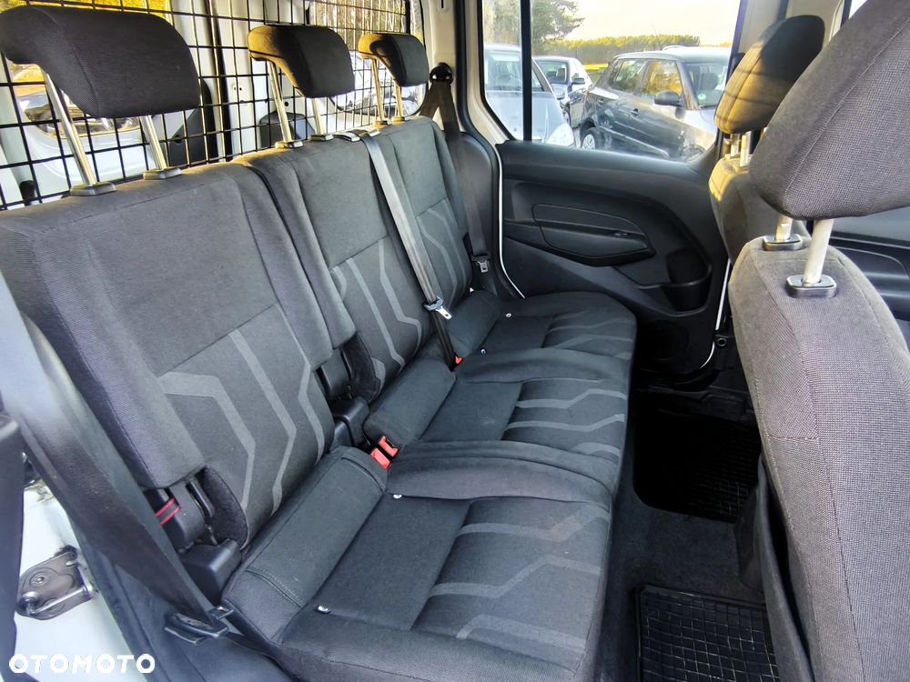 Ford Transit Connect - 16