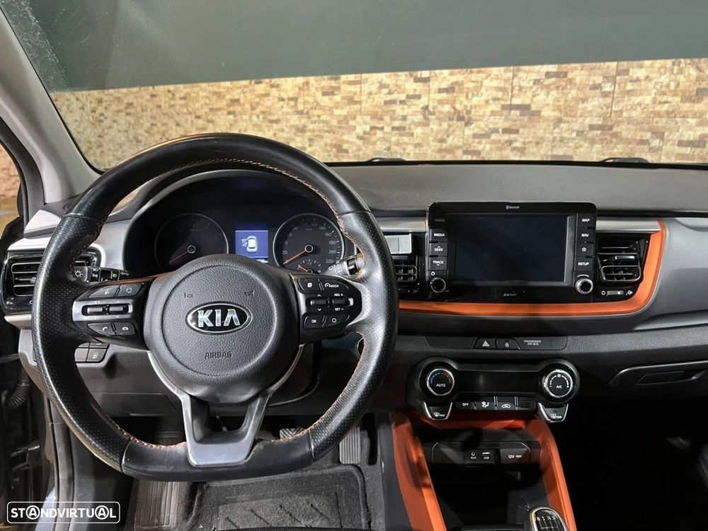 Kia Stonic - 10