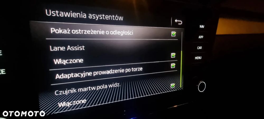 Skoda Superb 2.0 TDI Style - 26