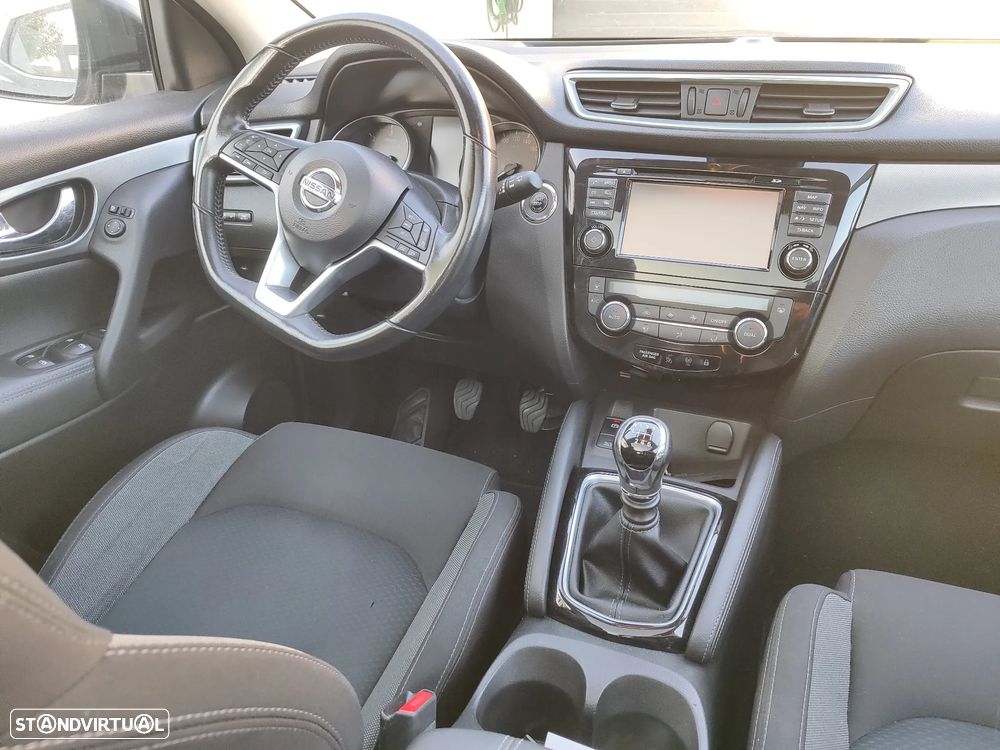 Nissan Qashqai 1.5 dCi N-Connecta - 10