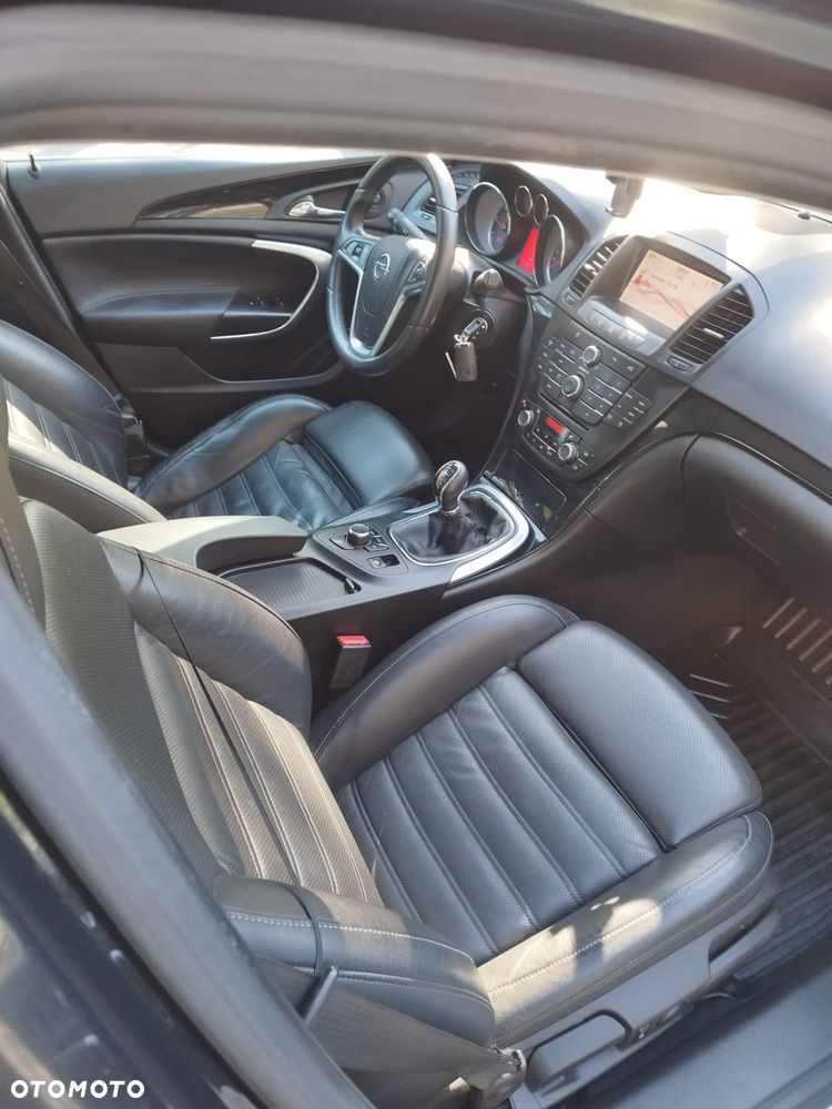 Opel Insignia 2.0 CDTI - 9