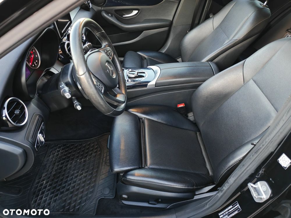 Mercedes-Benz Klasa C 200 d 7G-TRONIC - 28