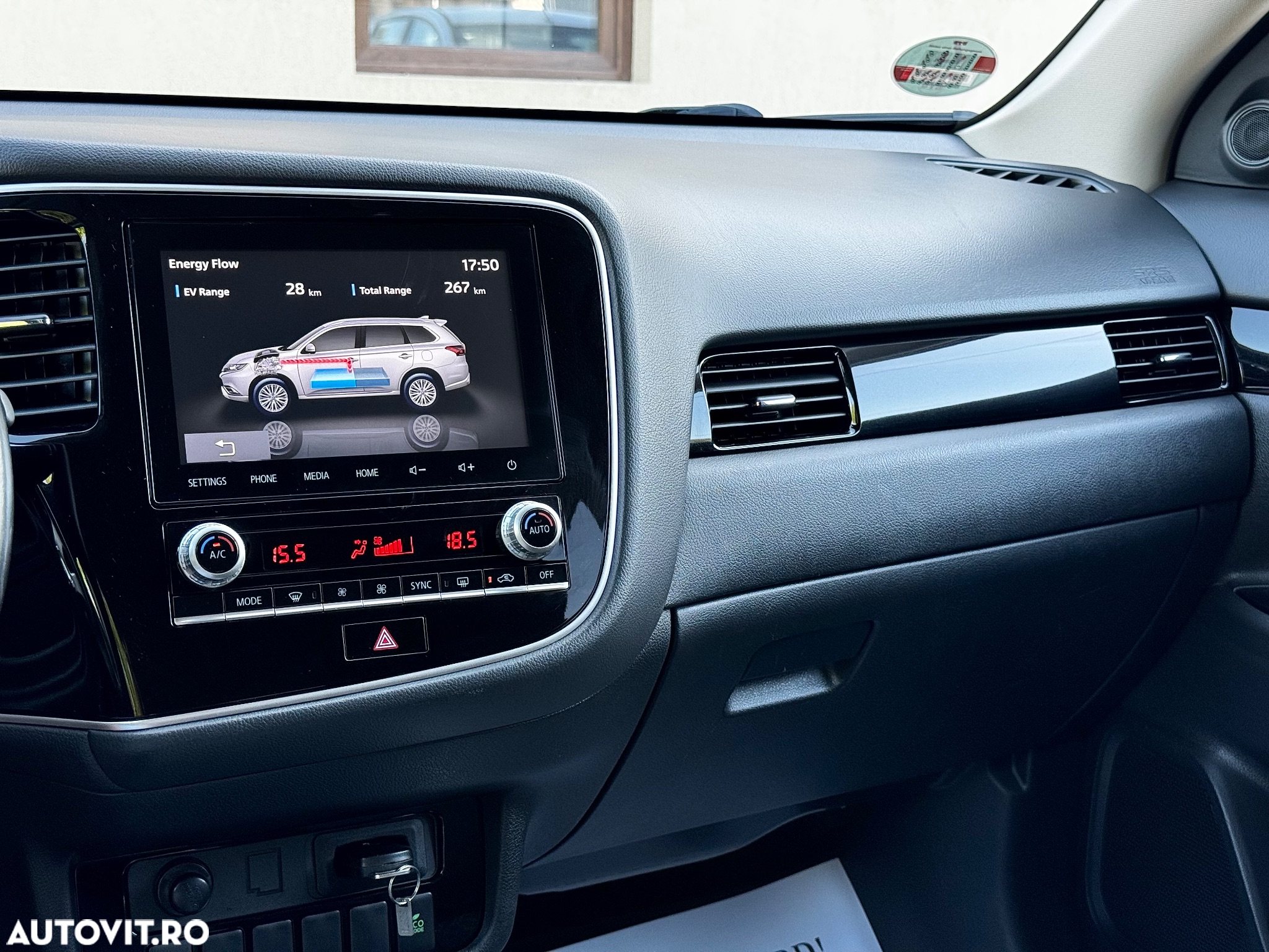 Mitsubishi Outlander - 27
