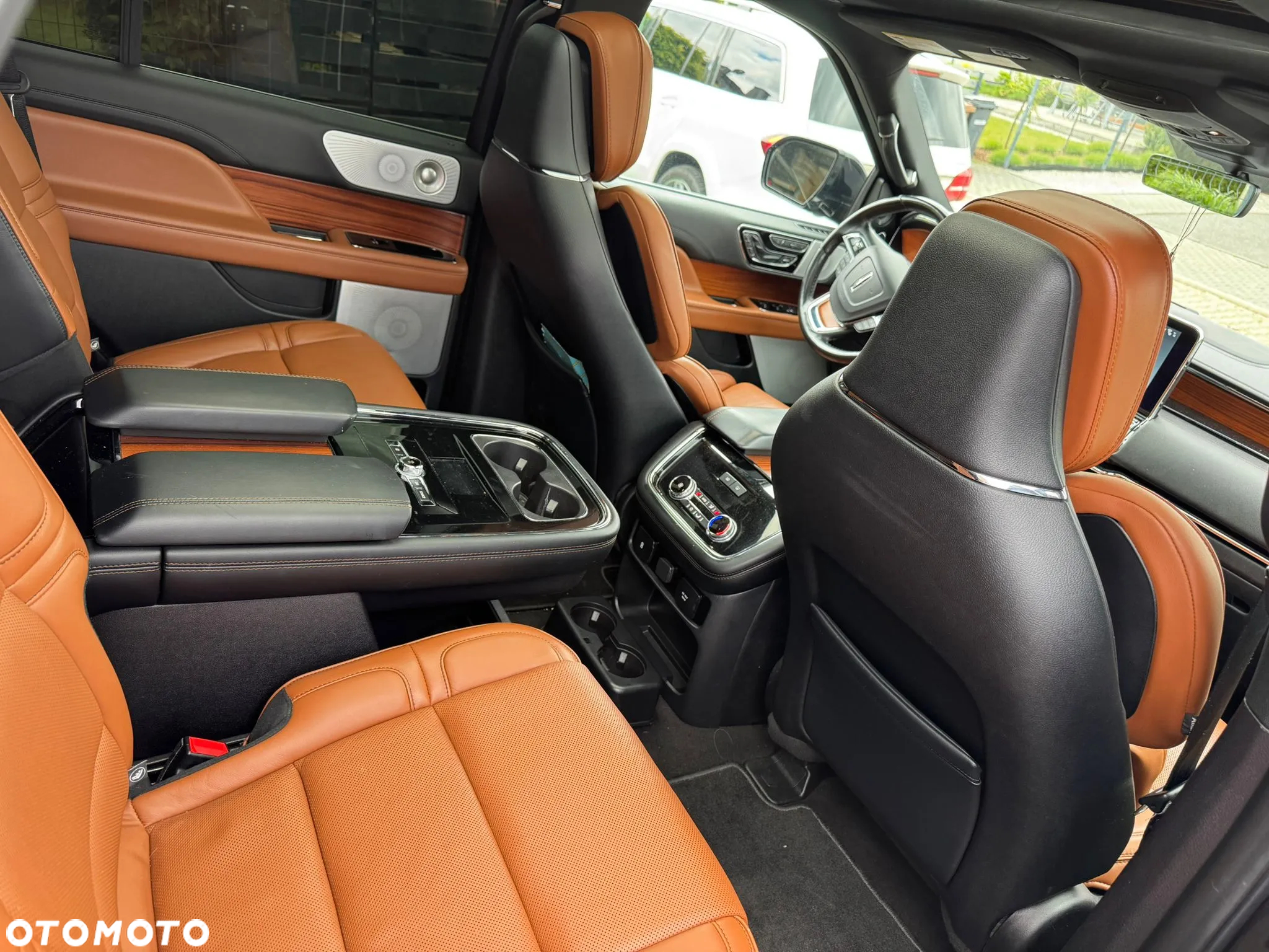 Lincoln Navigator - 16