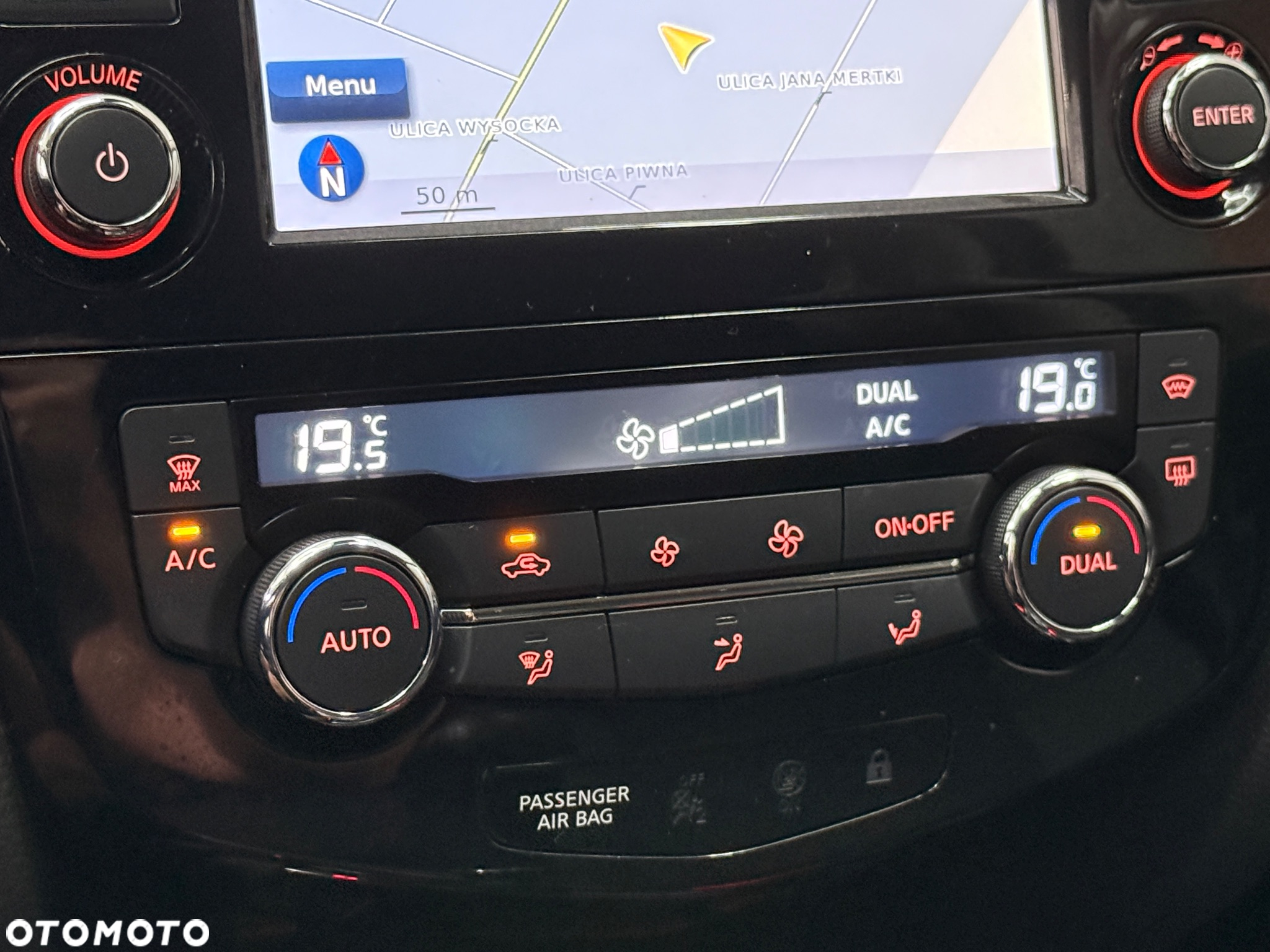 Nissan Qashqai 1.6 DIG-T N-Connecta - 25