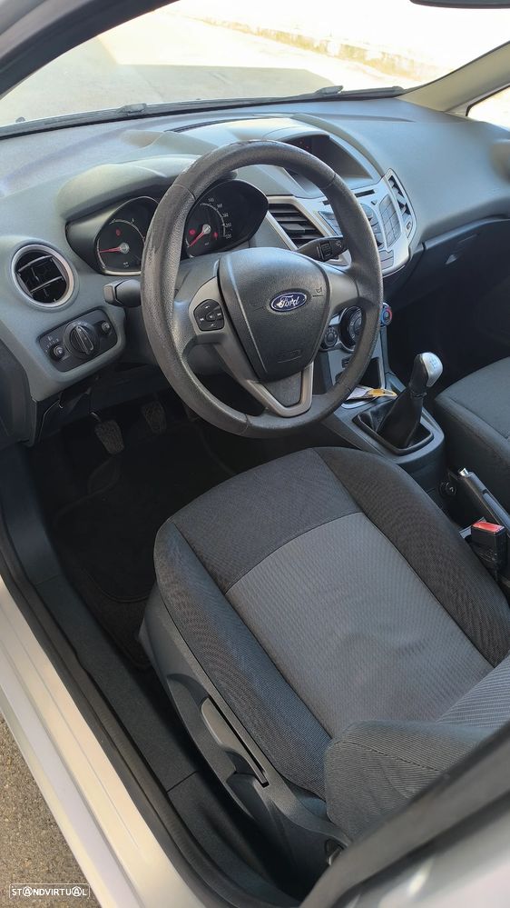 Ford Fiesta 1.4 TDCI Trend - 26