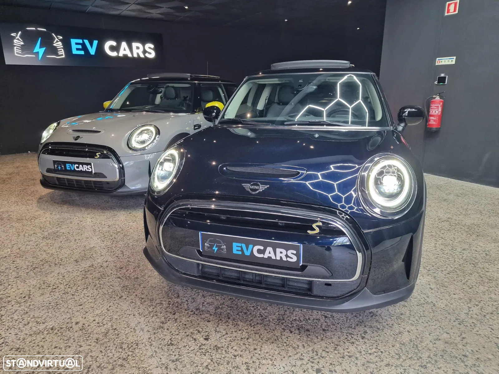 MINI 3 Portas Cooper SE Camden Edition - 17